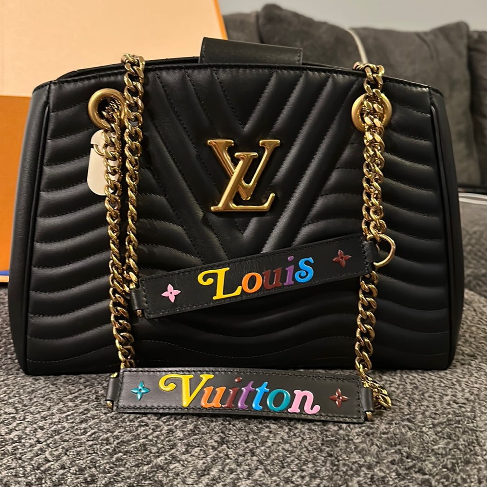 New Louis Vuitton New Wave Chain Tote